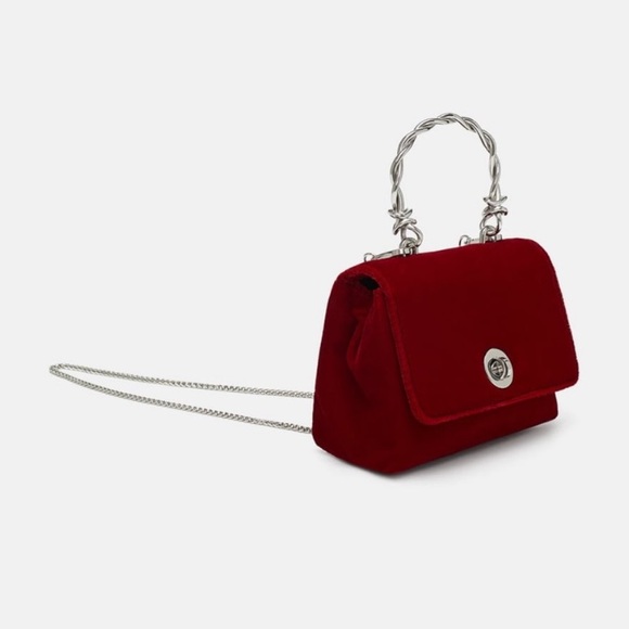 Small Red Velvet Purse - Picture 2 of 4